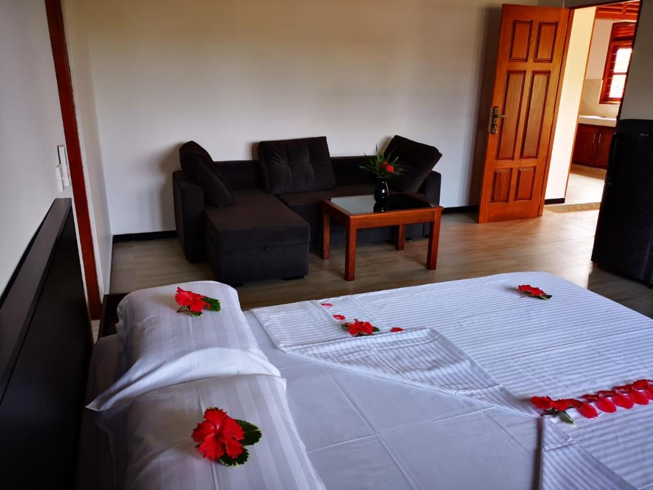 هيكادوفا Ayurveda Centrum Lawrence Hill Paradise المظهر الخارجي الصورة